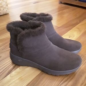 SKECHERS Brown Boots, Size 8M